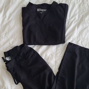 Grey's Anatomy petite black scrubs